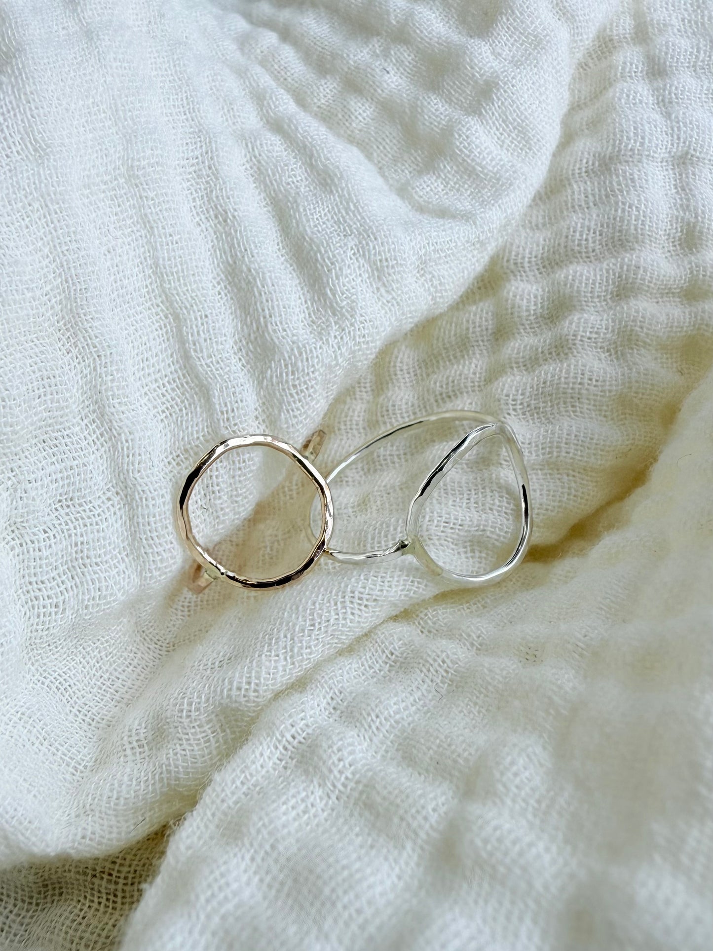 Circle Minimalist Ring
