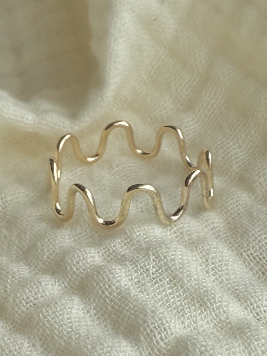 Squiggle Ring