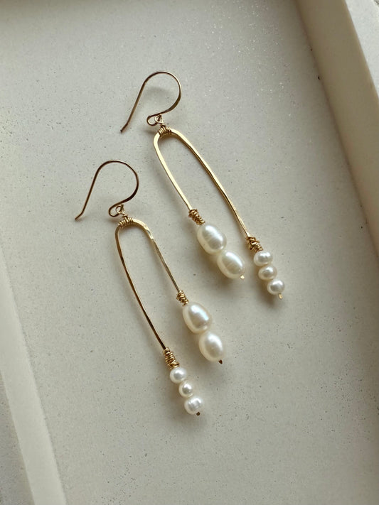 Willow Pearl Earrings