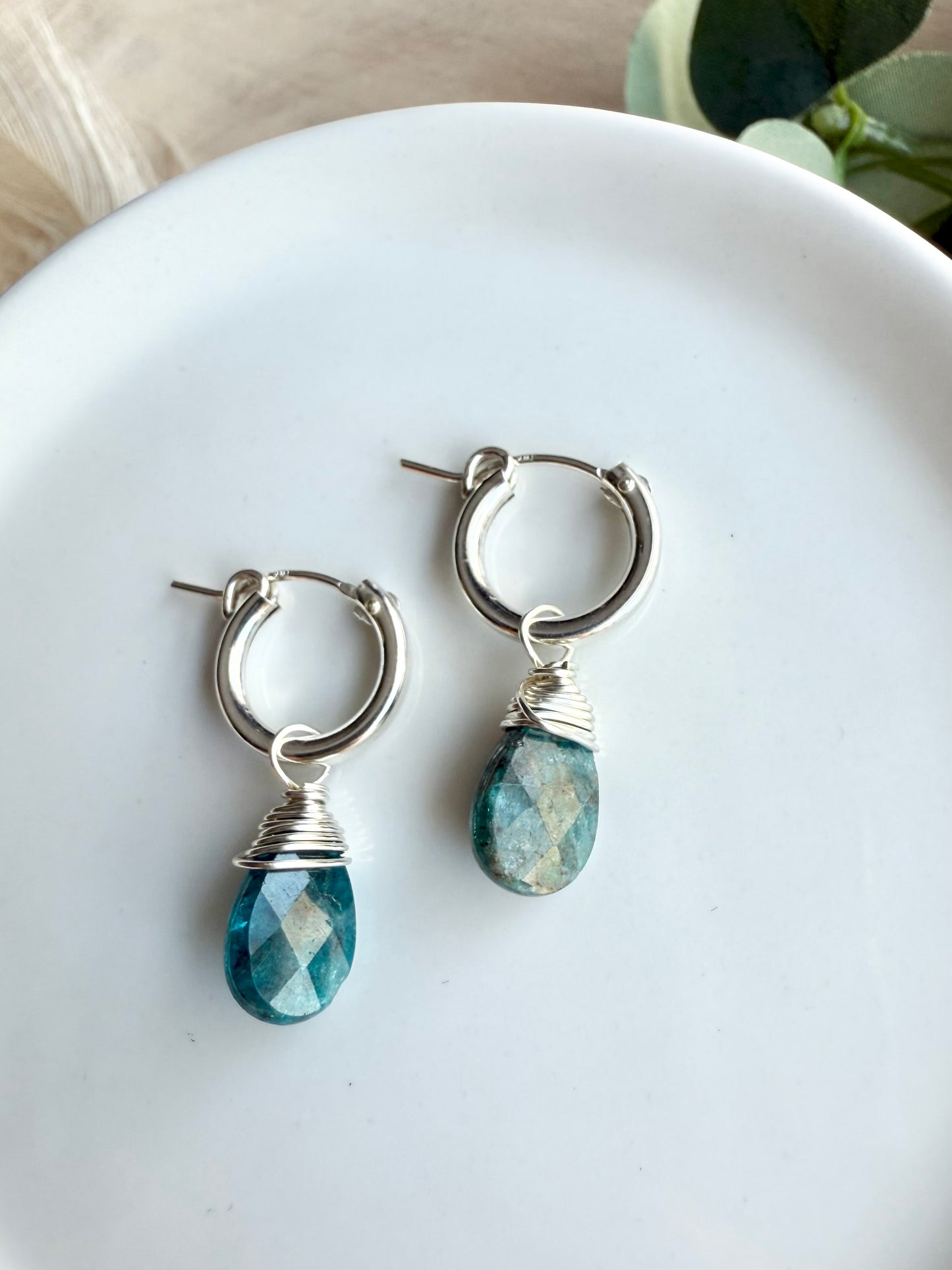 Apatite Faceted Tear Drop Huggies