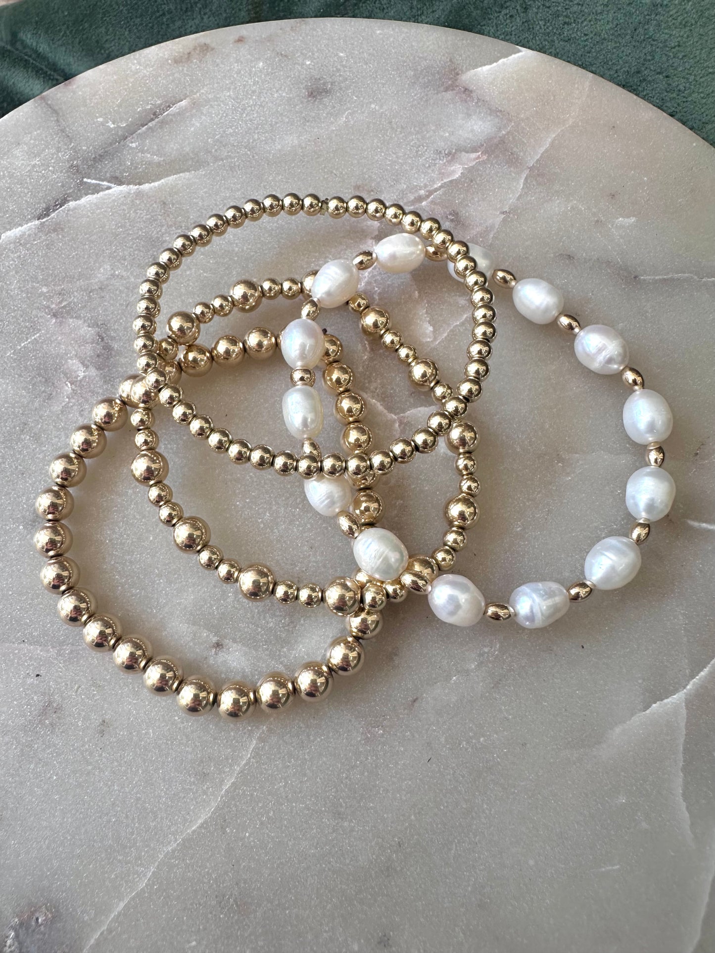 Pearls & Gold Bracelet