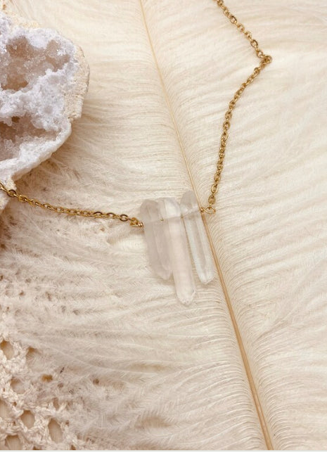 Clear Quartz Three Points Necklace