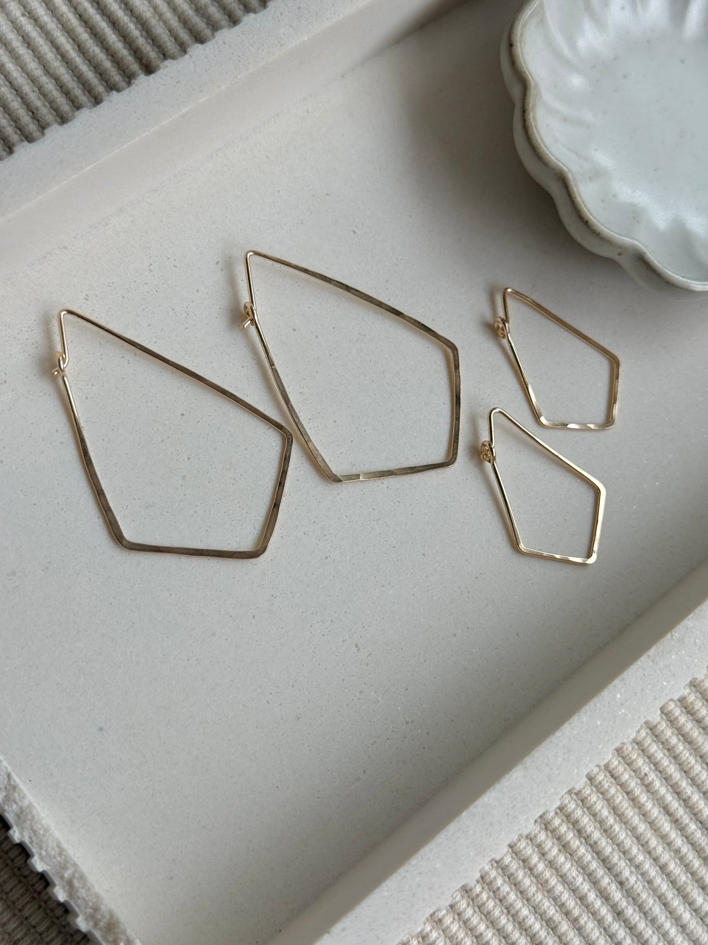 Kite Hammered Threader Hoops