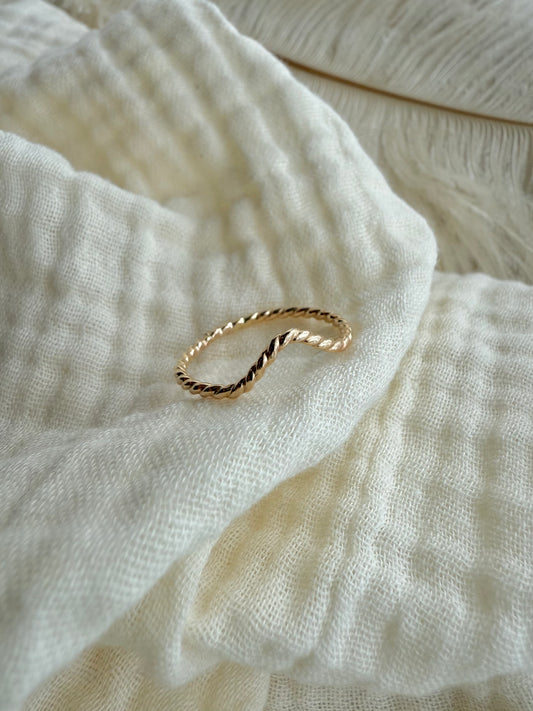 Chevron Twist Ring